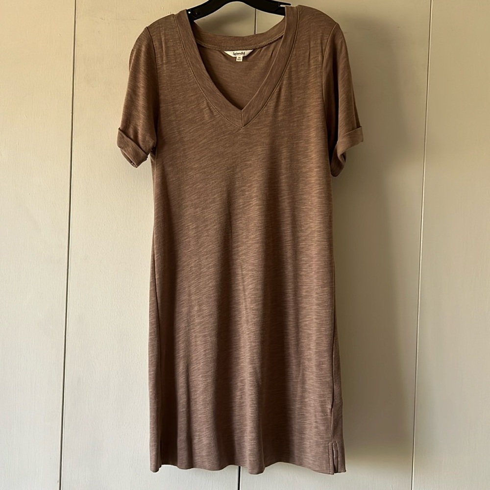 NWOT Spledid Vneck size XS 50/50 Cotton/Viscole knit cuffed short sleeve dress